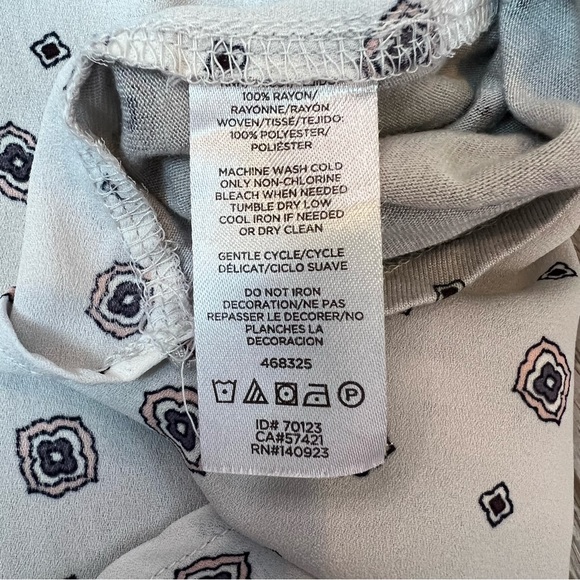 LOFT Mixed Media Bell Cuff Top | Size Small - Picture 12 of 12